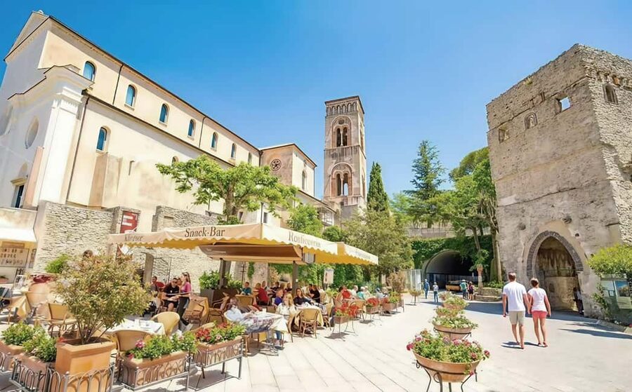 From Naples: Amalfi Coast Full-Day Trip - Positano photo stop: quick, iconic, and worth it