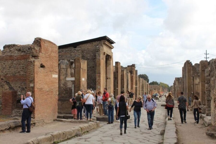 From Naples: Amalfi Coast, Sorrento, and Pompeii Tour - The Small Things That Make or Break the Day