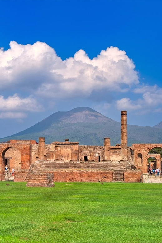 From Naples: Archeological day to Pompeii and Herculaneum - Naples to Pompeii and Herculaneum, the simple plan that works