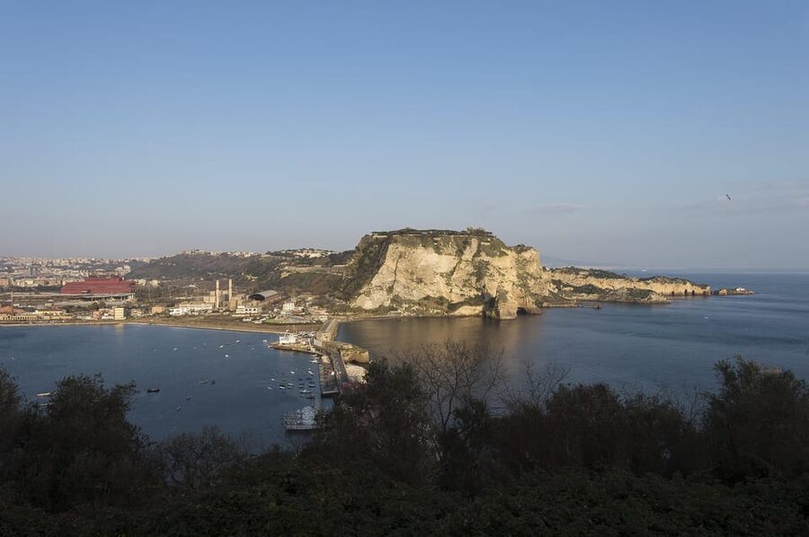 From Naples: bus city tour small group - Stop by stop: from Piazza del Plebiscito to Ovo Castle