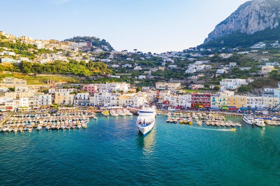 From Naples: Capri Land and Sea Small Group Tour - Capri town time at Piazza Umberto I, and how to use your free minutes