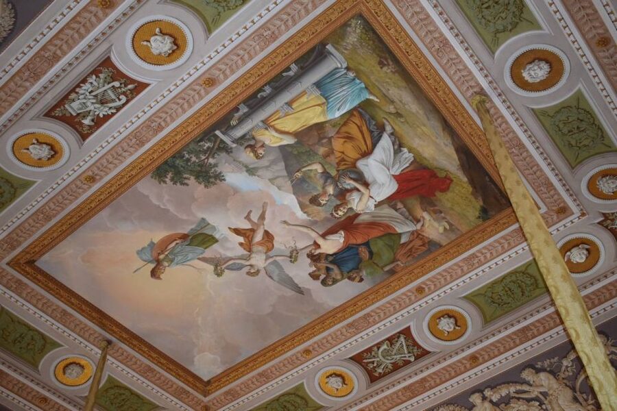 From Naples: Caserta Palace Ticket and Train with Audioguide - Naples to Caserta by train: what to expect and what time to trust