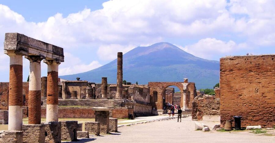 From Naples: Herculaneum, Mount Vesuvius & Pompeii Day Trip - A fast way to see Herculaneum, Vesuvius, and Pompeii from Naples