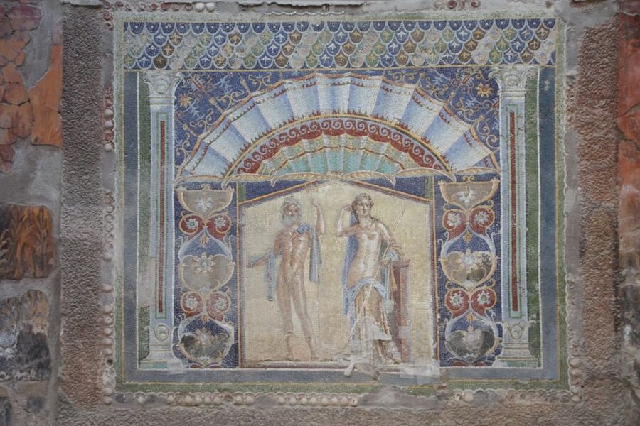From Naples: Herculaneum, Mount Vesuvius & Pompeii Day Trip - Comfort, pacing, and the small practical stuff that matters