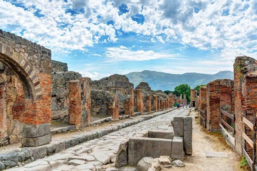 From Naples or Herculaneum: Half-Day Tour in Herculaneum - The coach ride, plus a stop at a local restaurant