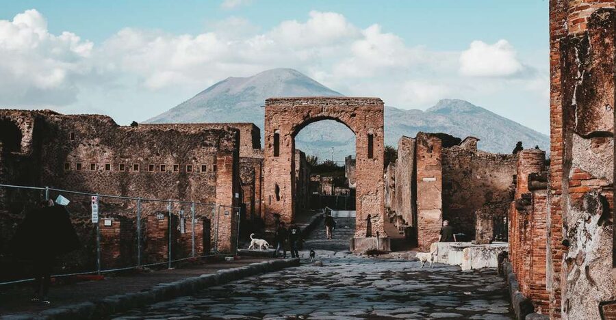 From Naples: Pompeii and Herculaneum Tour with Lunch - Comfort and Practicalities: Shoes, Umbrella, and Bag Limits