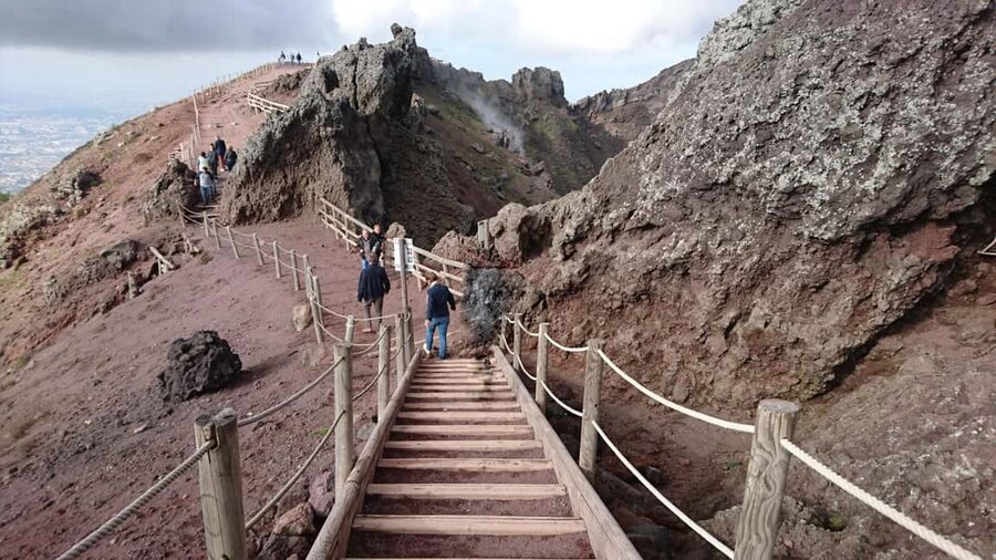 From Naples: Pompeii and Vesuvius Day Tour - Pickup Points in Naples: Where You’ll Meet and How to Be Ready