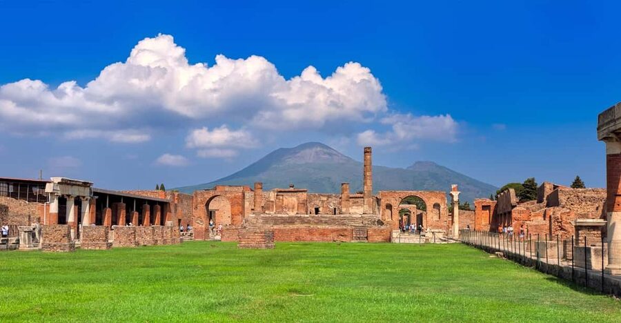 From Naples: Pompeii, Herculaneum and Vesuvius Tour - Transportation comfort and why logistics count