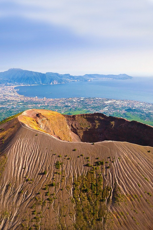 From Naples: Pompeii, Herculaneum and Vesuvius Tour - Vesuvius National Park: 90 minutes with the eruption in your view