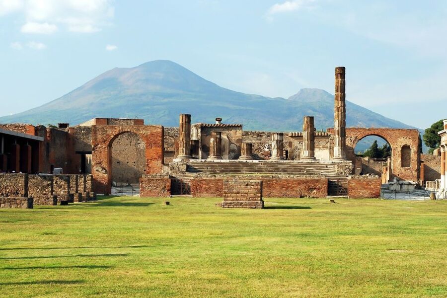 From Naples: Pompeii Skip-the-Line Entry Ticket and Tour - Cameo factory stop: Roman-era jewelry, plus a smart bathroom break