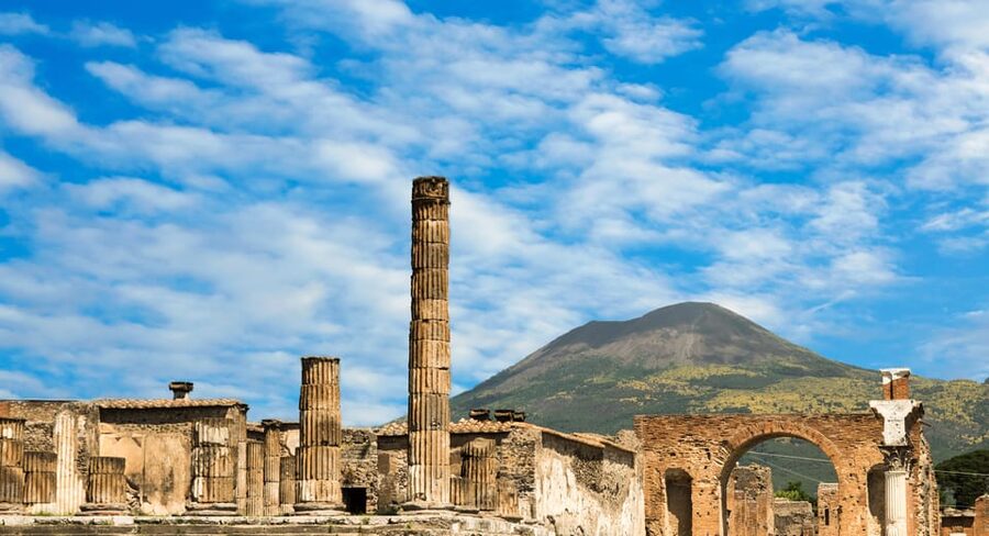 From Naples Port:Pompeii+Vesuvius tour - Who should book this tour, and who might want a different plan