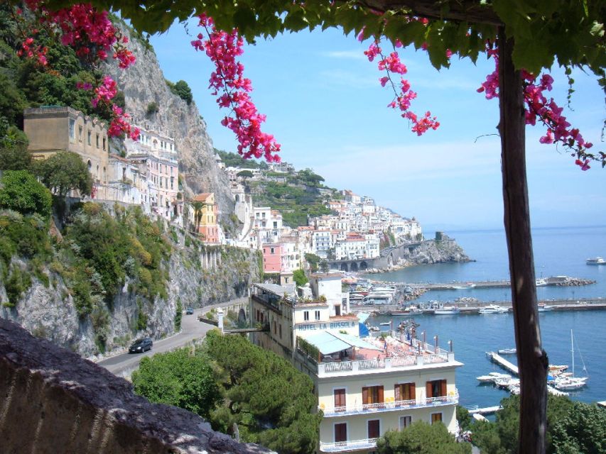 From Naples: Positano, Amalfi & Ravello - Positano: Piazza dei Mulini, pedestrian lanes, and the climb back