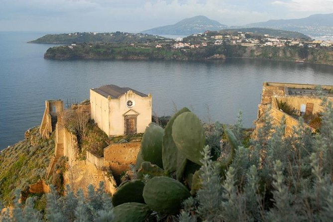 From Naples: Procida Island Day Trip with Lunch - Ferry From Naples, How to Start the Day Smoothly