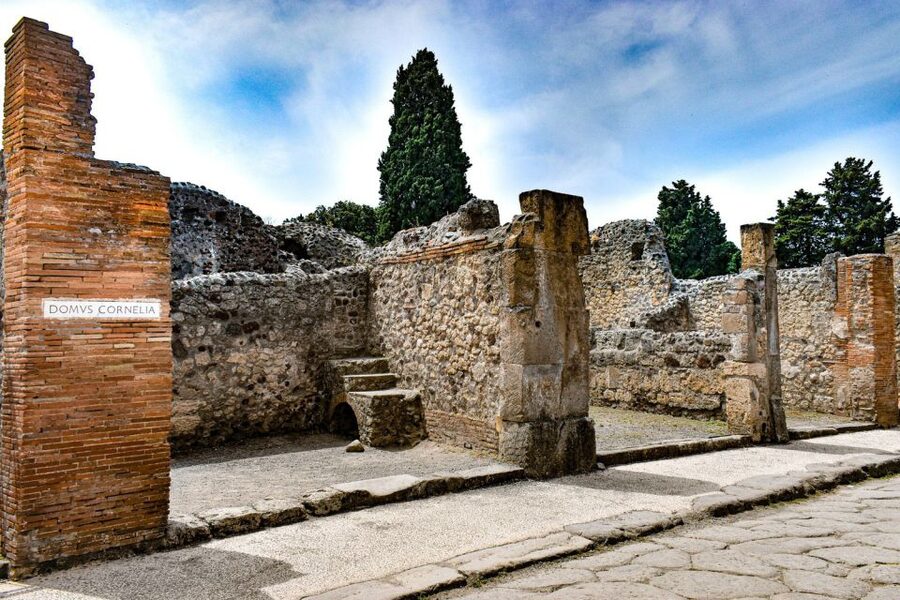 From Naples: Ruins of Pompeii - Forum, necropolis, and bath houses: public life in three beats