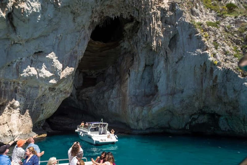 From Pompeii/Castellammare/Vico Equense: Capri Day Cruise - The return trip: a final cruise loop, then your ride back