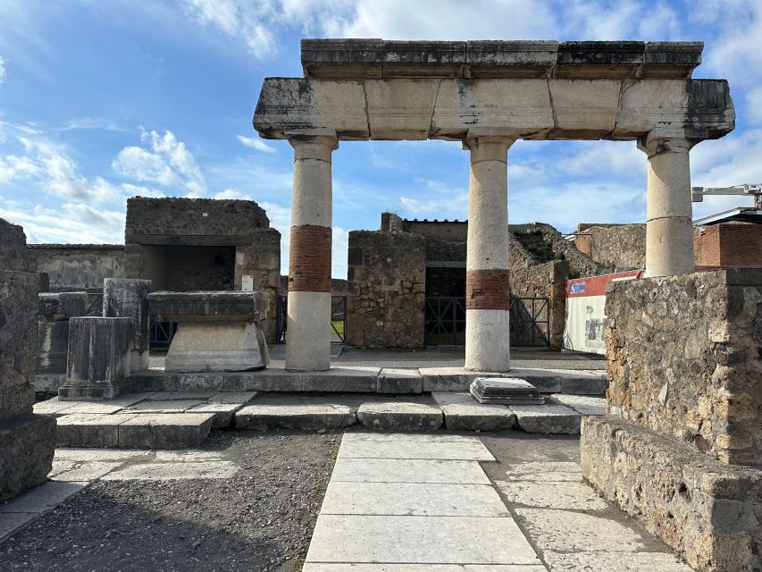 From Pompeii: Vesuvius excursion + Pompeii guided tour - Why a Vesuvius crater stop makes Pompeii make sense