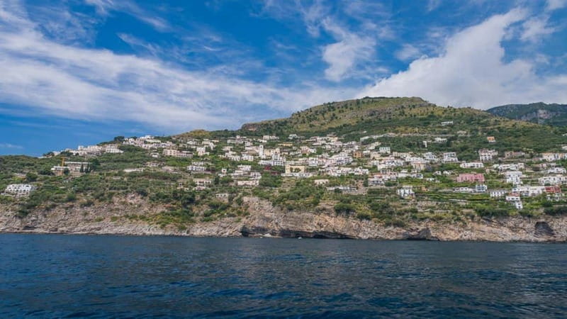 From Positano: Amalfi Coast and Emerald Grotto Group Cruise - Getting started at Spiaggia Grande, and the little details that matter