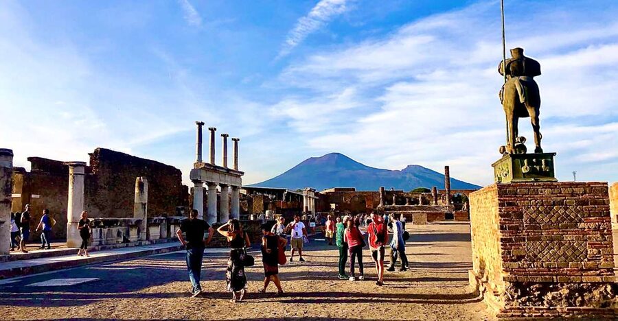 From Positano: Pompeii and Vesuvius Guided Tour - Getting from Positano area hotels to Pompeii without wasting your day