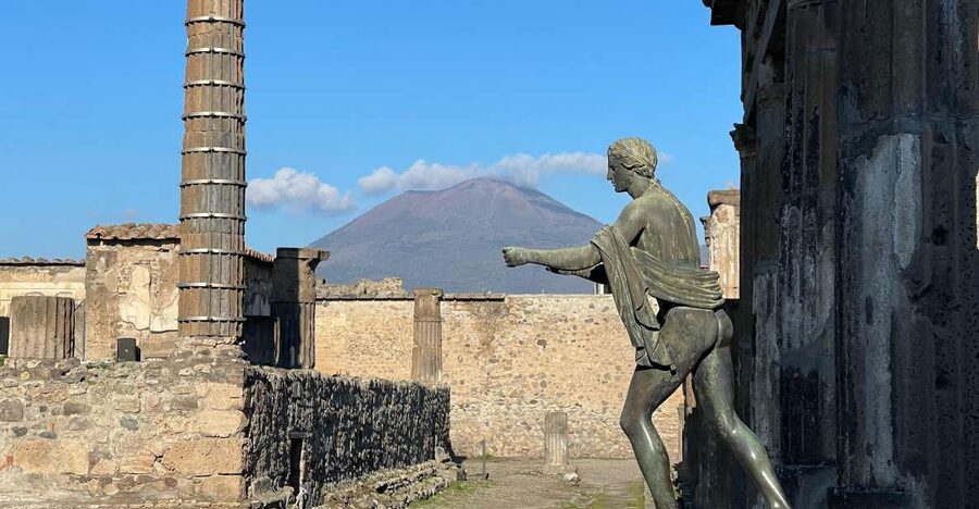 From Positano: Pompeii & Vesuvius tour small group - Pompeii in two hours with an English guide