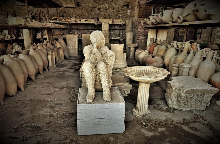 From Positano: Pompeii, Vesuvius, & Wine Tasting with Lunch - Pompeii visit with a 2-hour archaeology guide