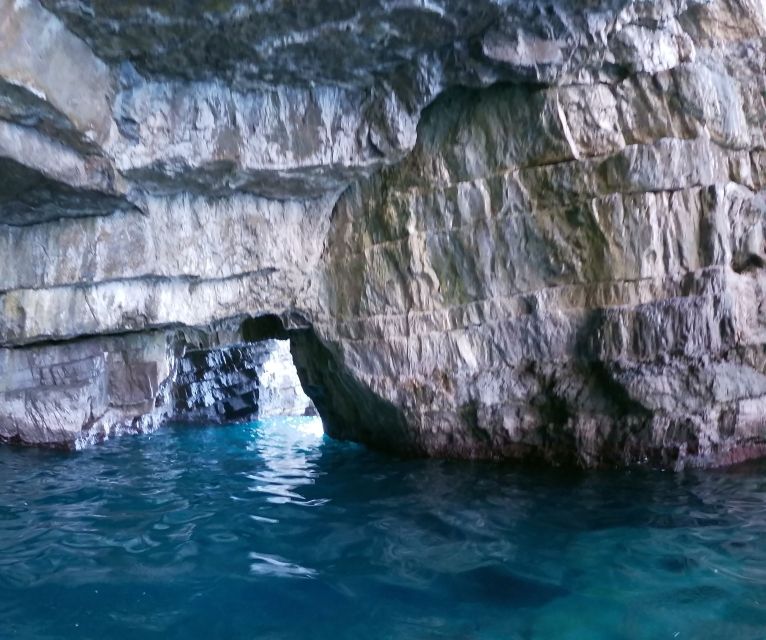 From Positano/Praiano: Amalfi Coast Speedboat Tour - What to bring for a comfortable sea-cave swim day