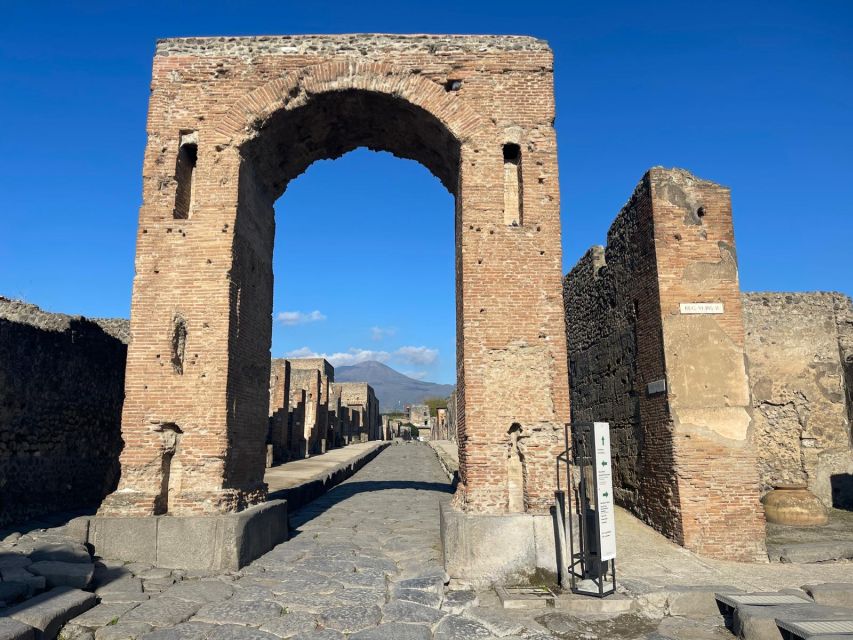 From Rome: Full Day Pompeii and Naples Tour - Pompeii and Naples in One Day: Why This Combo Works