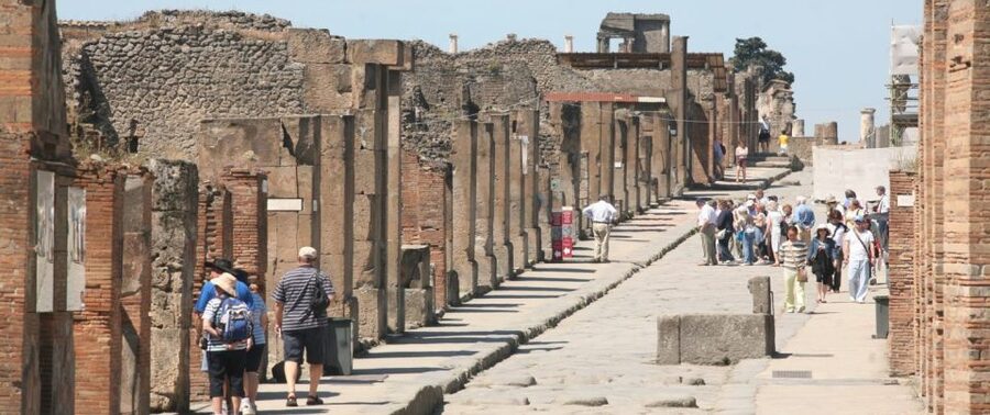 From Rome: Pompeii, Positano and Amalfi Full-Day Tour - Pompeii in Two Hours: The Best Spots to See First