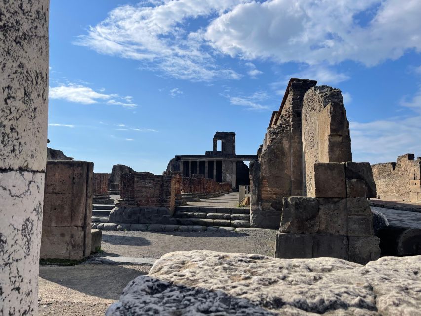 From Sorrento: Pompeii & Vesuvius tour small group - Skip-the-line tickets, and what that really buys you