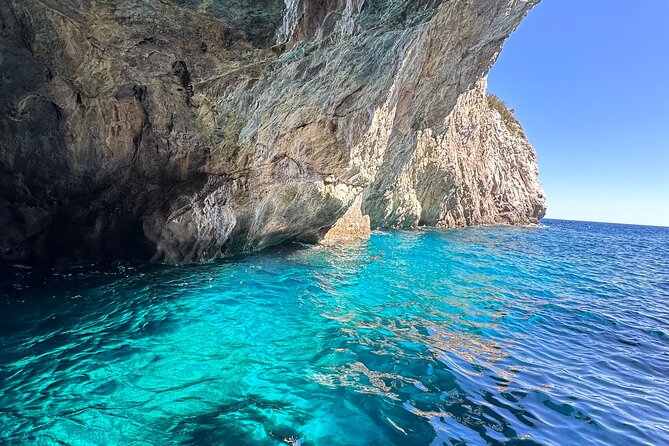 Half Day Private Boat Tour of Capri - Should You Book This Private Half-Day Boat Tour of Capri?