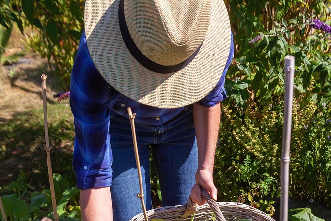 Hands-On Cooking Class & Farmhouse Tour on the Amalfi Coast - Group Size, English, and the Comfort Factor