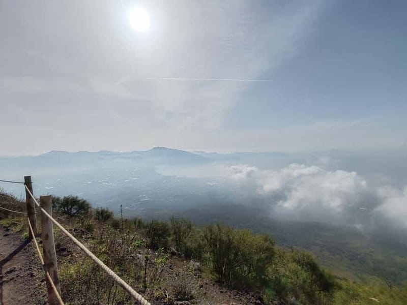HERCULANEUM AND VESUVIUS: PRESTIGE TOUR FROM NAPLES - Naples pick-up and small minibus comfort with Tramvia Napoli