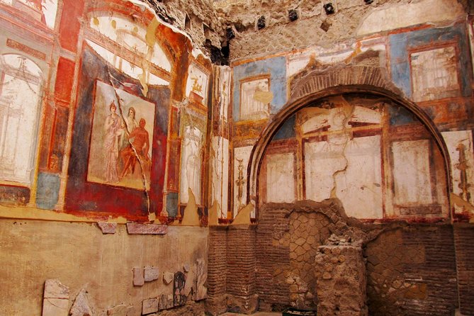 Herculaneum Guided Group Tour from Naples - Casa dei Cervi: the House of the Deer in 15 minutes