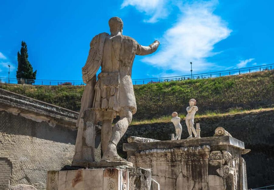 Herculaneum: Private Tour with Driver from Naples - Local guides in the real world: pace, humor, and how to match your needs
