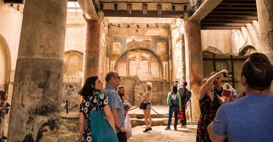 Herculaneum: Private Walking Tour with Archeologist Guide - Why Herculaneum Feels Different From Other Ruins