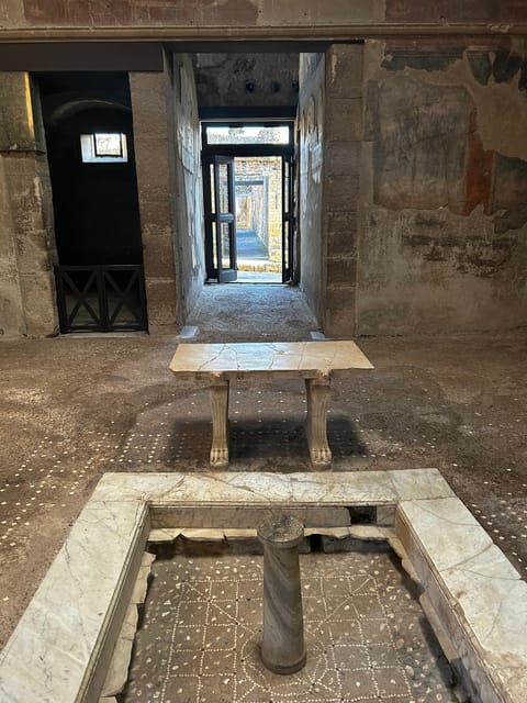 Herculaneum - Small Group Tour (admission included) - Key things you’ll like on this Herculaneum tour
