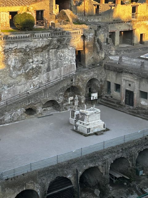 Herculaneum - Small Group Tour (admission included) - Price and value: $75 for admission, guide time, and skip-the-line entry