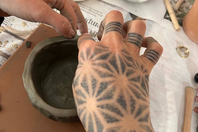 Ischia: Full Pottery Workshop - Pottery in Casamicciola Terme, on the main street where locals actually work