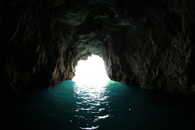 Li Galli Islands and Capri Small Group Boat Tour from Amalfi - Capri from Sea Level: Fast Glimpses of I Faraglioni