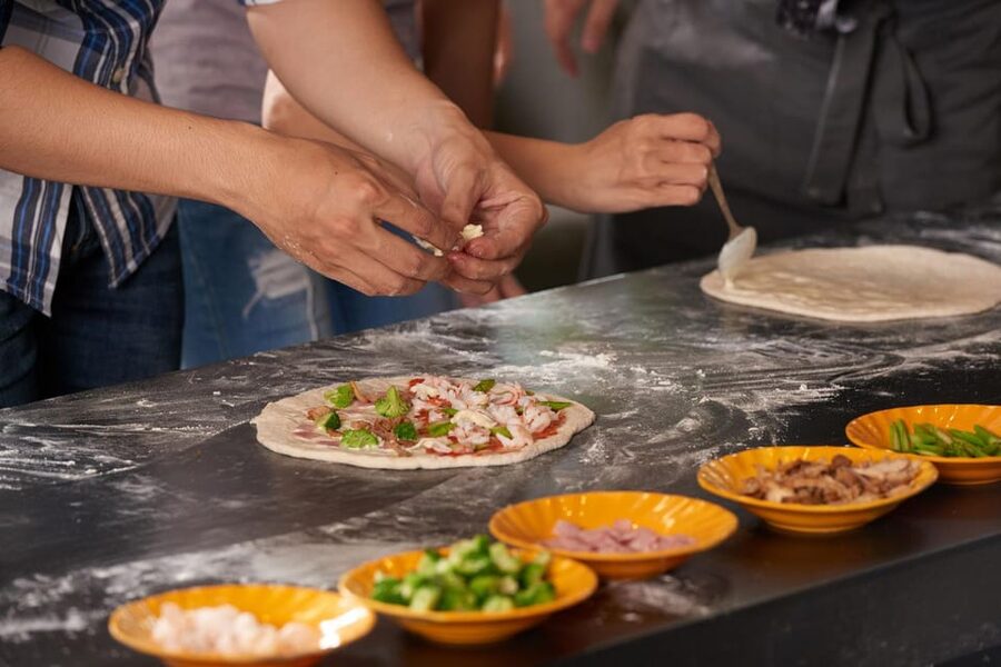 Master Authentic Neapolitan Pizza & Tiramisu at Home - The Pizza Part: From Dough to a Real Neapolitan Crust