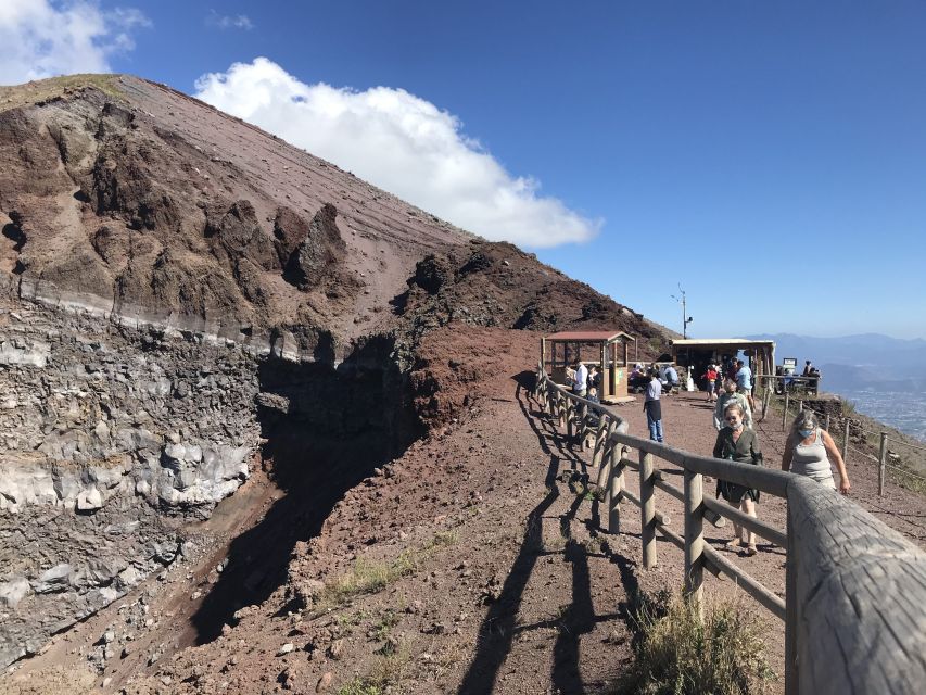 Mount Vesuvius: Skip-the-Line Ticket and Smart Digital Guide - Who should book this Vesuvius experience