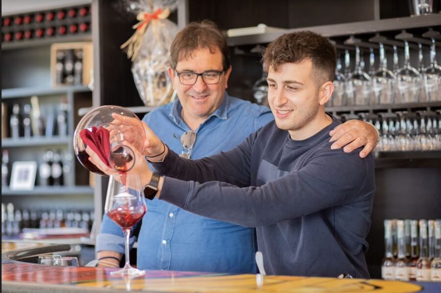 Mount Vesuvius: Vineyard Tour with Wine Tasting and Lunch - Why Lacryma Christi from the Vesuvius Slopes Feels Different