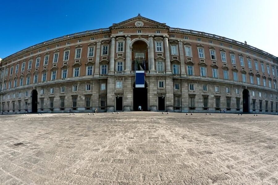 Naples: 3-Days Pass w/ Pompeii, Museums & Transport Included - Palaces and hilltop views: Royal Palace of Naples, Castel Sant’Elmo, and Caserta