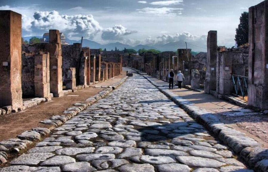 Naples: Amalfi Coast, Sorrento and Pompeii Day Trip - Should you book this Naples Amalfi Coast, Sorrento, and Pompeii day trip?