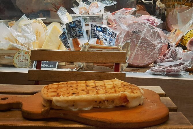 Naples as a local - Authentic Street Food Tour - Key reasons this Naples street food tour works
