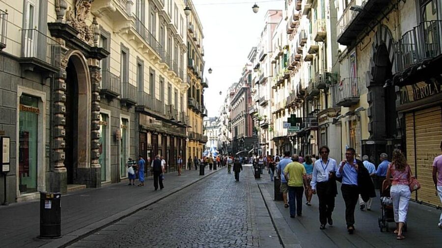 Naples Audioguide - TravelMate app for your smartphone - What this Naples audioguide really gives you