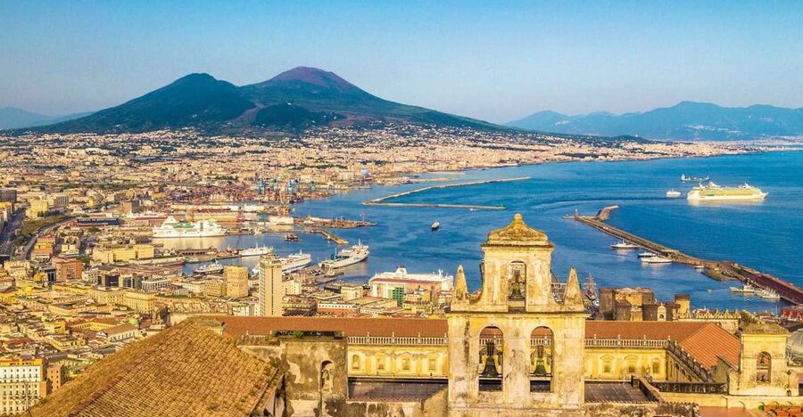 Naples Audioguide - TravelMate app for your smartphone - Naples introduction and local cuisine: start with context, not chaos