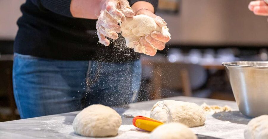 Naples: Authentic Neapolitan Pizza Making Class - Key things that make this pizza class work