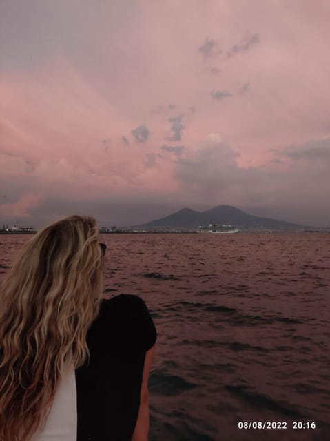 Naples: Bay of Naples Sunset Experience with Prosecco - Group size and boat comfort, why expectations matter