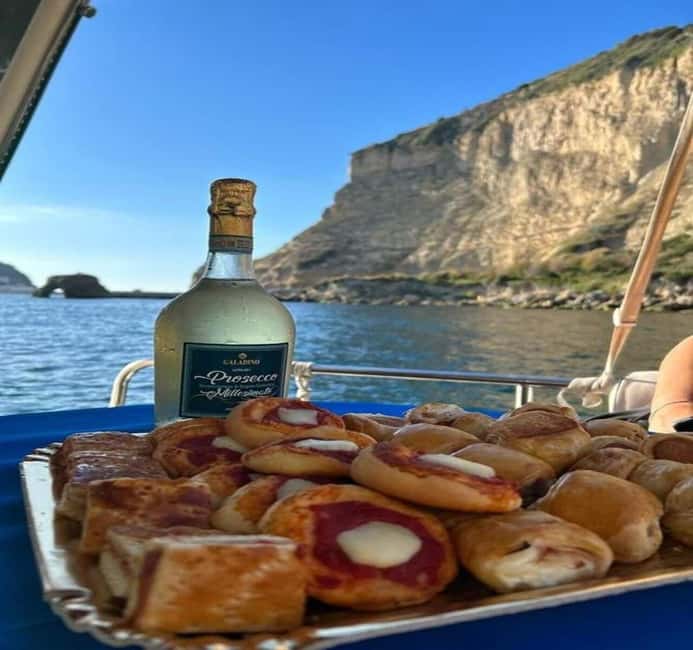 Naples: Bay of Naples Sunset Experience with Prosecco - What you’ll see on the Gulf of Naples cruise with Vesuvius looming
