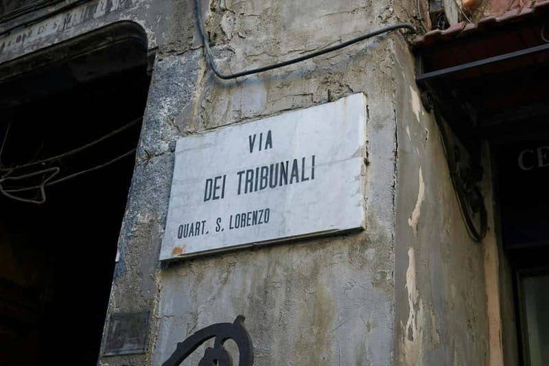Naples behind the scene walking guided tour - Pulcinella and Munaciello, Two Characters That Explain More Than They Seem